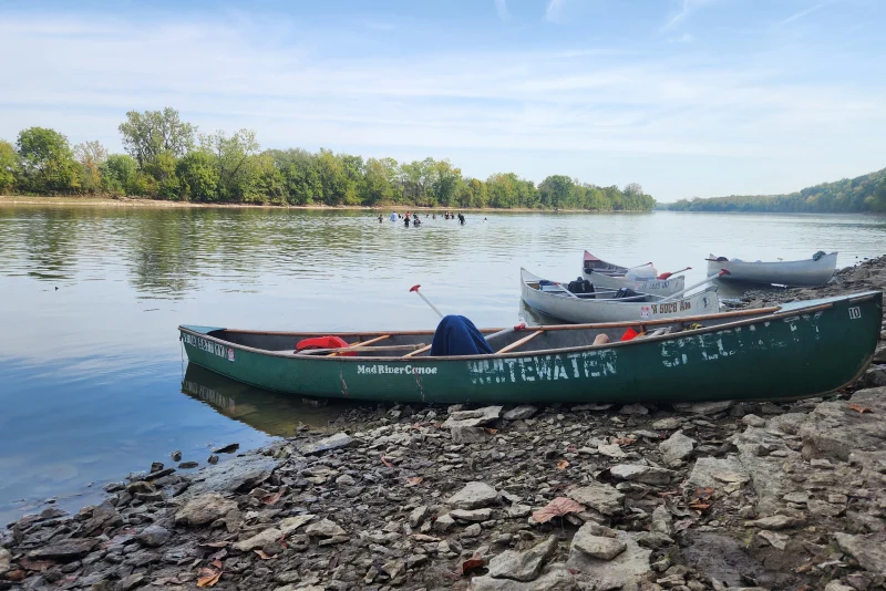 Students on an Environmental Club outing