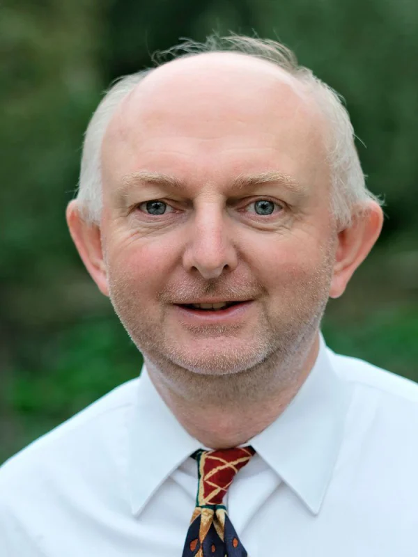 Tom Corbett headshot