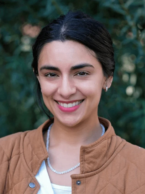 Lauren Pelayo headshot