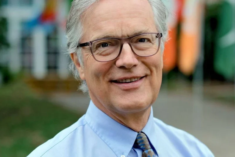 richard - headshot