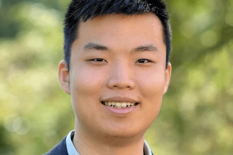 Runzhao Xie headshot