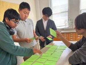 10th grade students in science anatomy class